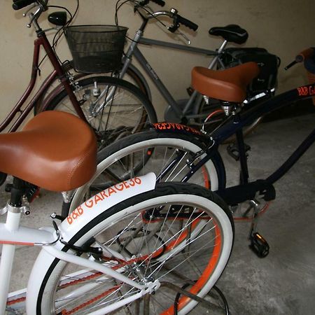 Garage36 Lägenhet Parma Exteriör bild