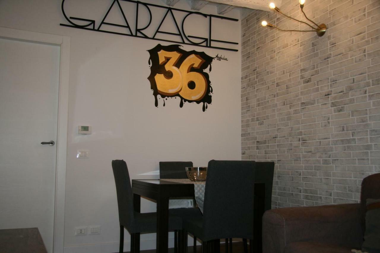 Garage36 Lägenhet Parma Exteriör bild
